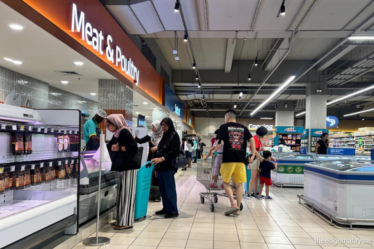 随着消费者支出回升，马来西亚9月份批发和零售贸易加速至14个月高位