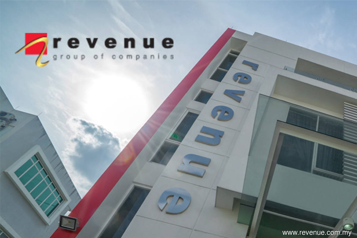 Revenue Group shares slump 12% after suspension of executives