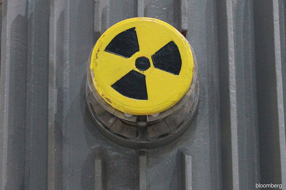 Rio Tinto apologises for loss of tiny radioactive capsule in Australian outback