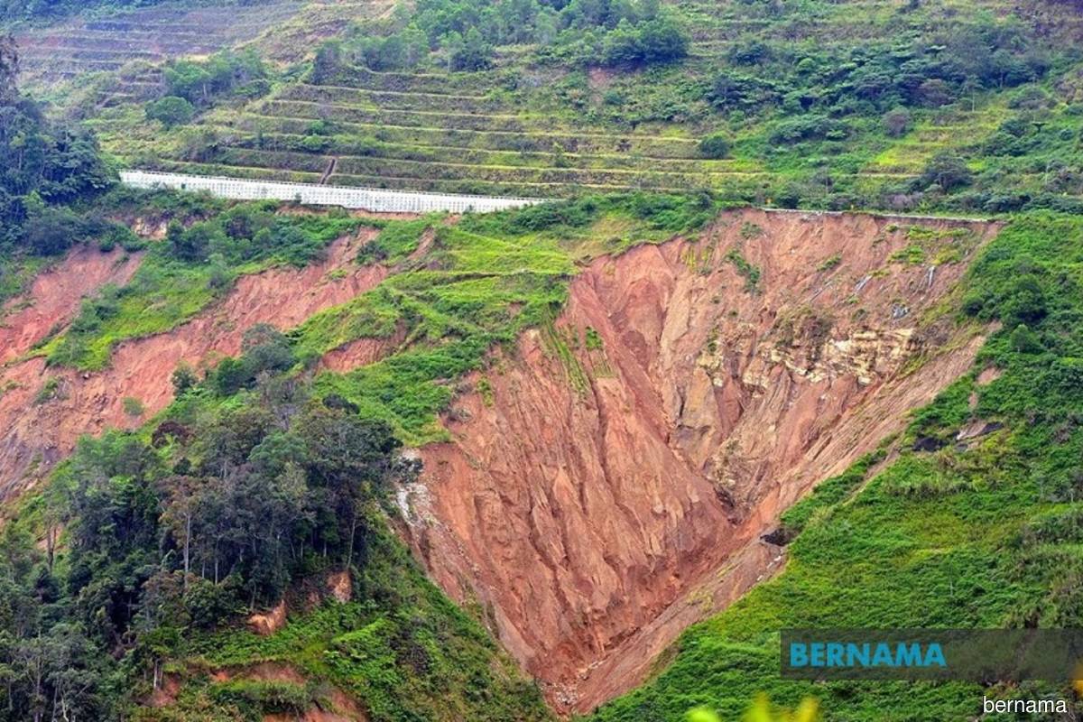 121 Landslides Recorded Nationwide During Northeast Monsoon 2021/2022 ...