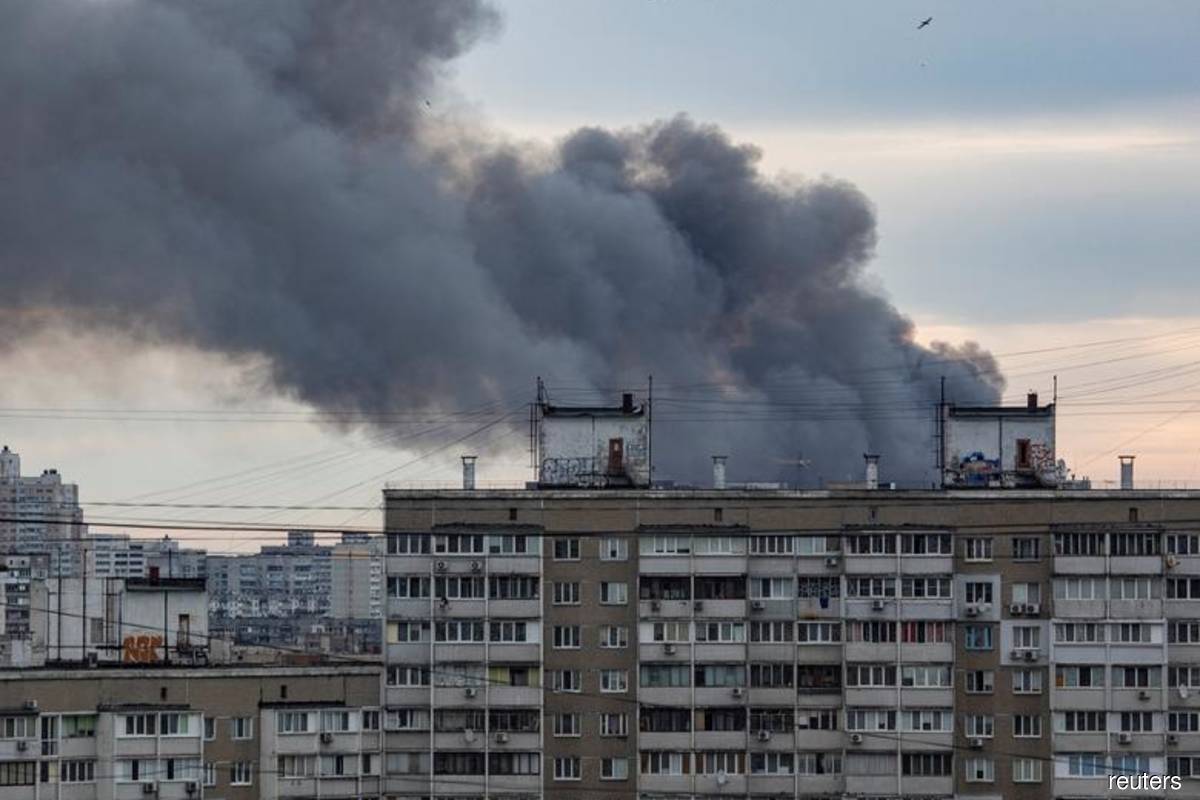 Russian warplanes hit Kyiv with missiles, Ukraine says