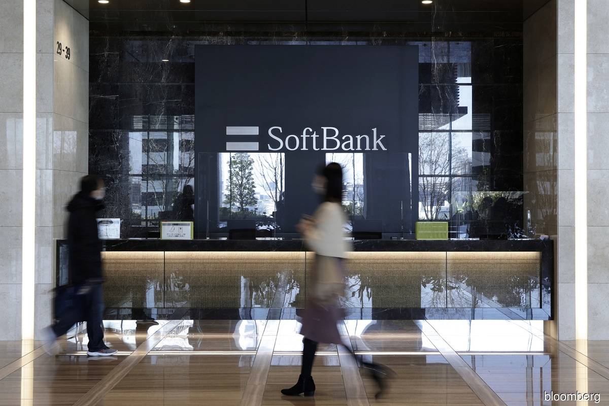 FT: SoftBank nears deal to sell Fortress to Mubadala for up to US$3b