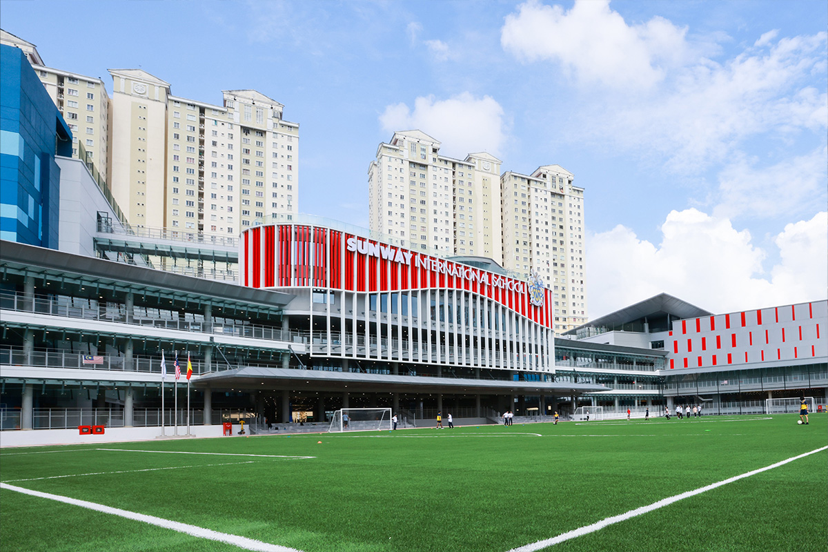 Nurturing Global Thinkers