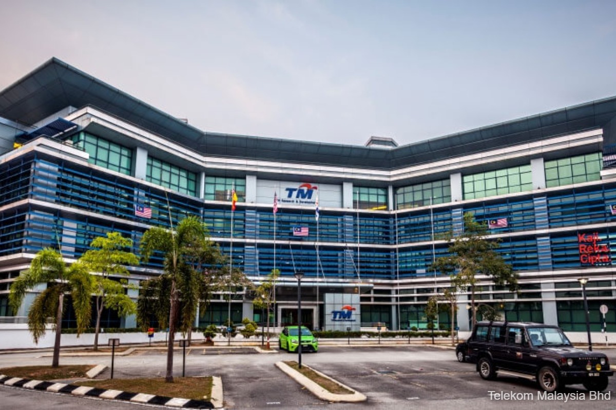 随着股价上涨，分析师表示马来西亚电信可能会因自愿裁员而遭受短期打击
