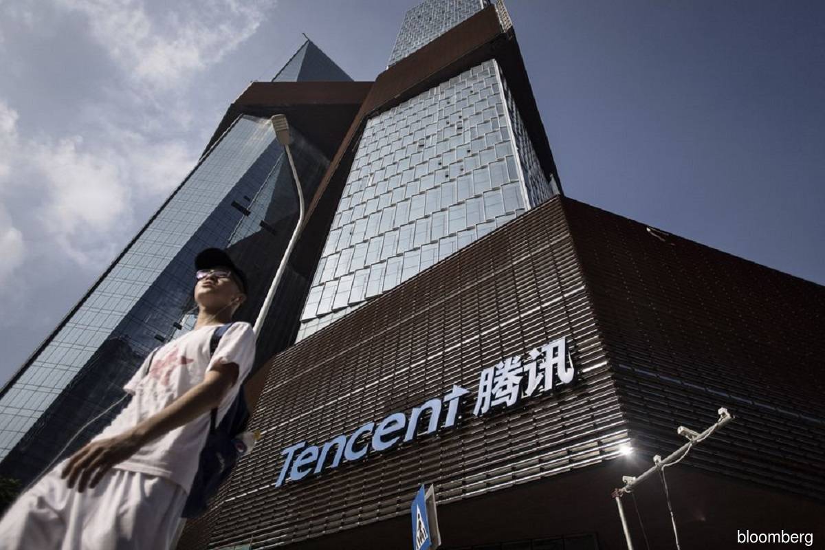 China's Tencent could invest in Paramount takeover of Warner Bros &mdash; Bloomberg