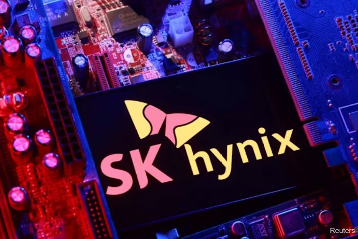 SK Hynix says Solidigm suspends review of US IPO, citing market volatility
