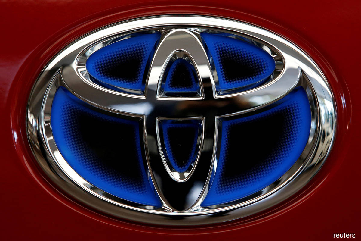 Toyota buys U.S. mapping, road data firm to bulk up driverless tech