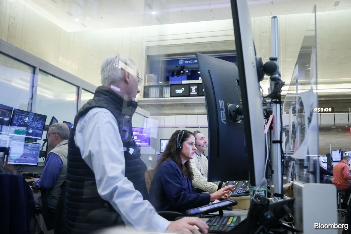 US stock indices open lower as high yields, oil prices dent sentiment