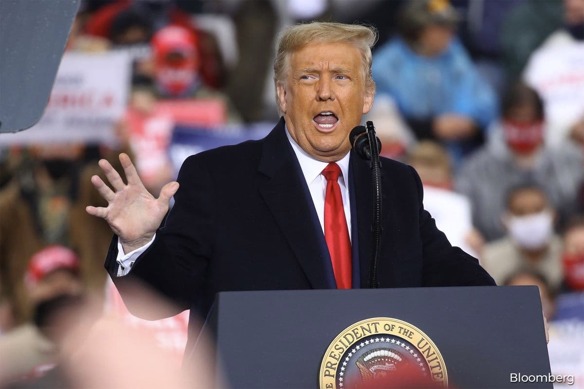 Trump mocks Harris, Pelosi, Guthrie, Stahl but says women support him