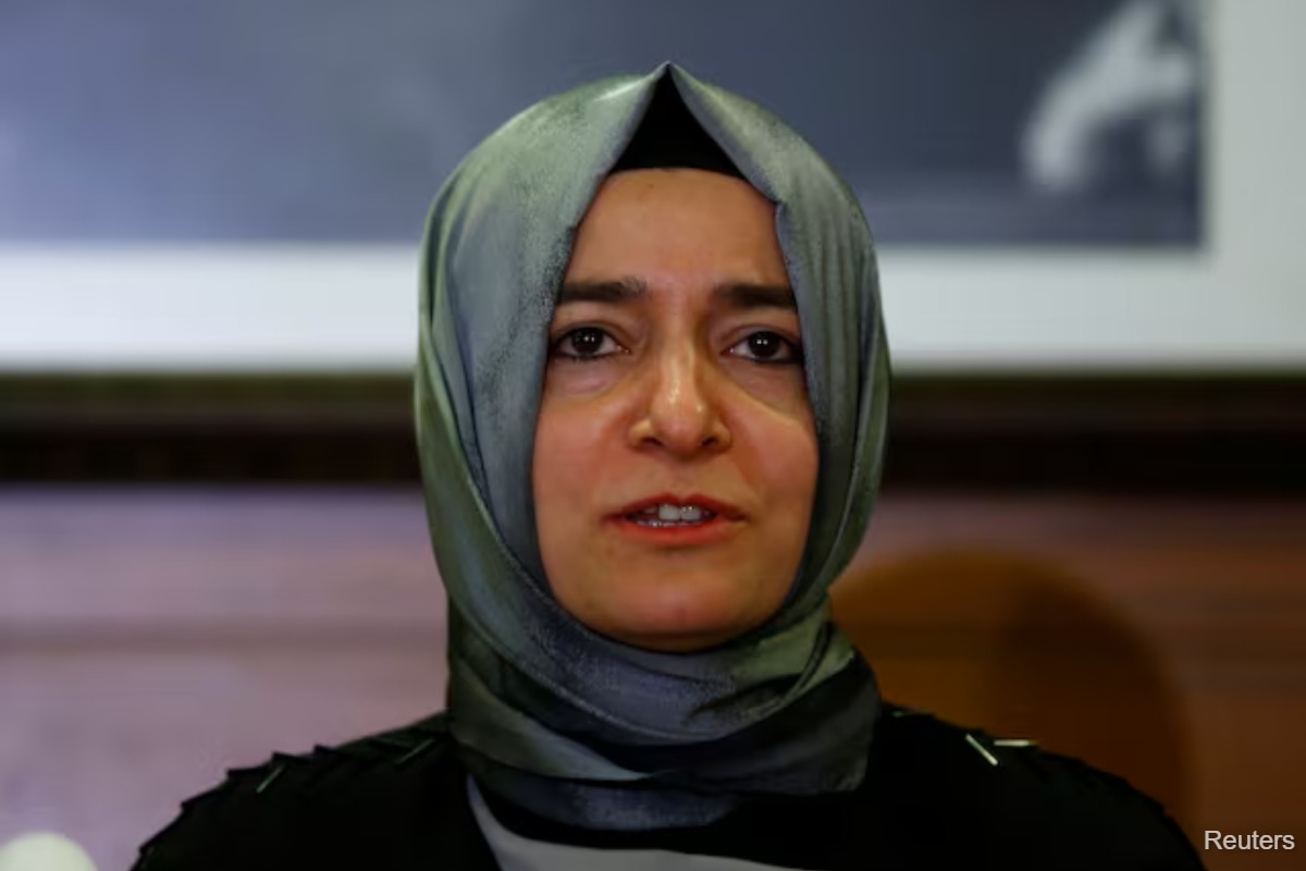 Deputy chair of Türkiye's AK Party resigns after trading allegation amid funds crisis