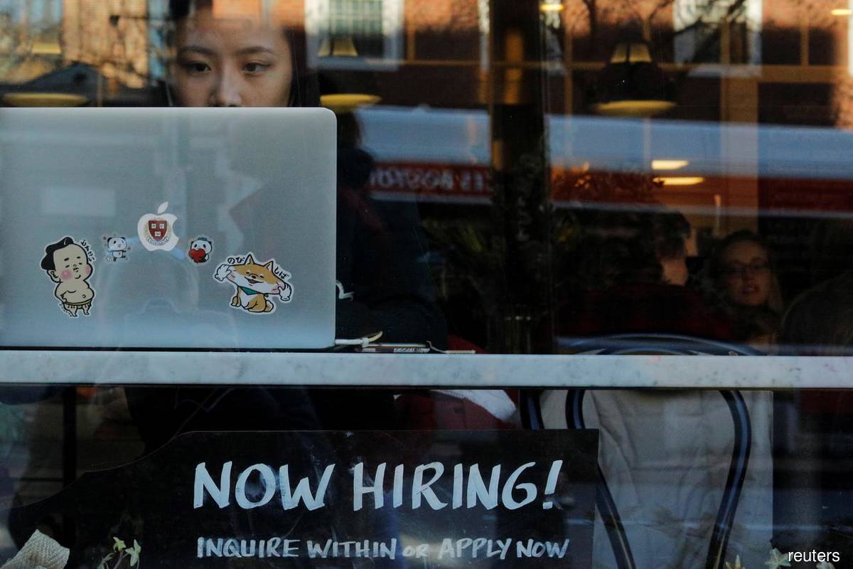 US private payrolls post biggest gain in six months; housing market cools