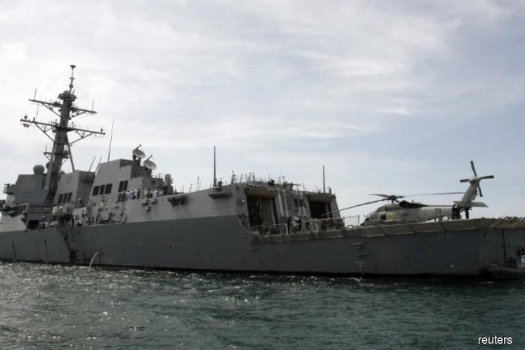 Two U.S. warships in South China Sea amid China-Malaysia 