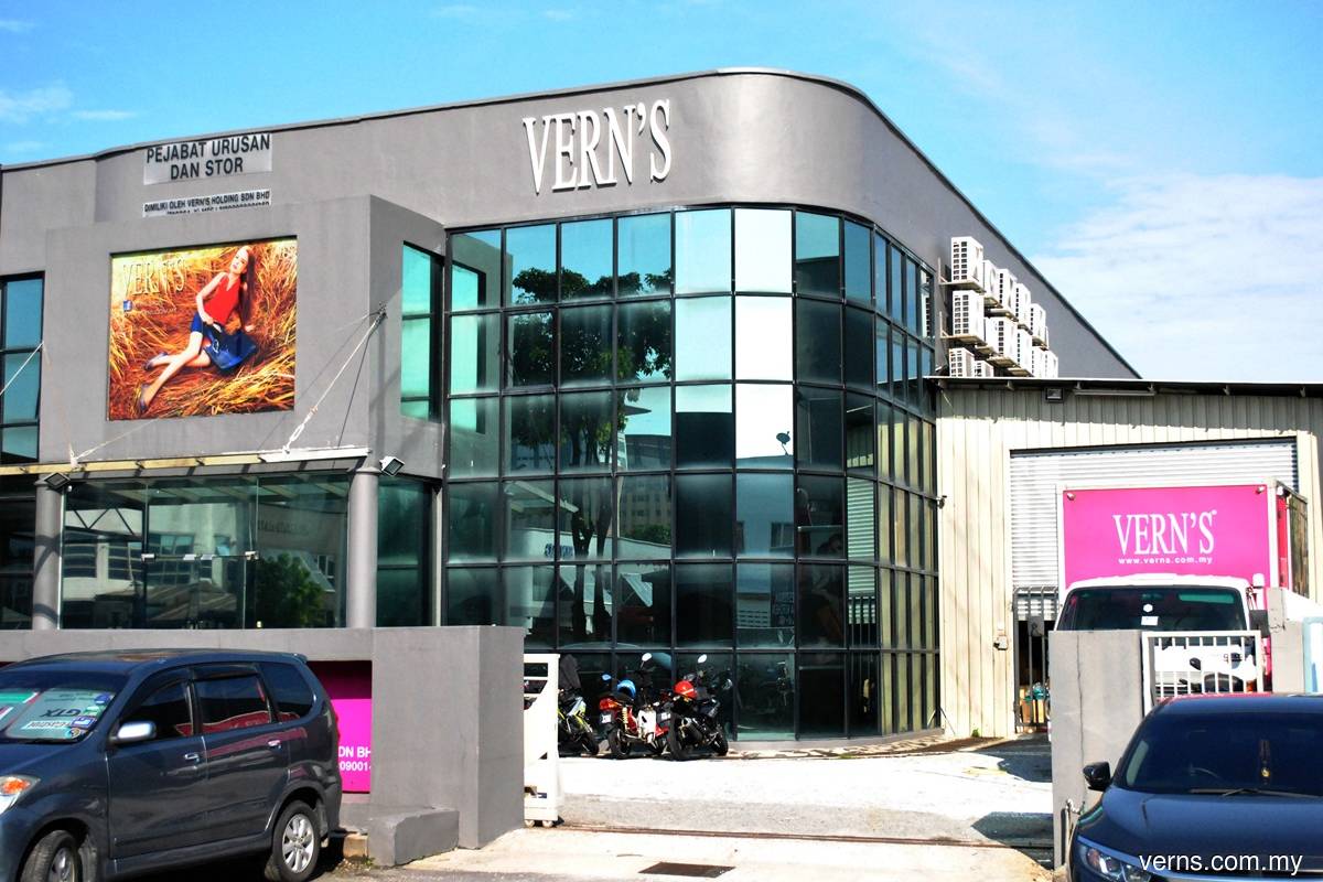 Shoe company Vern’s apologises over controversial logo | KLSE Screener