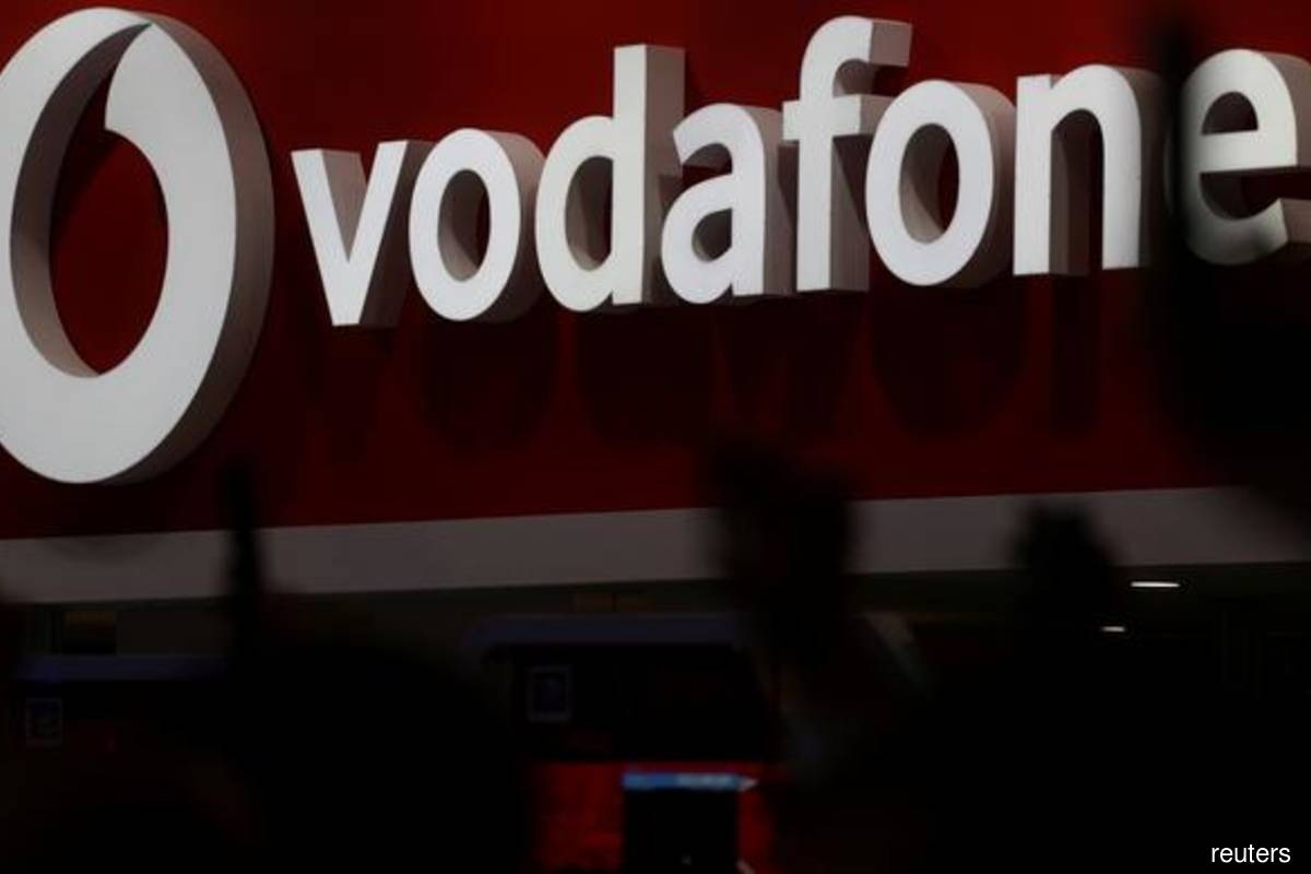 Vodafone seeks to raise up to 2.8 bil euros from towers ...