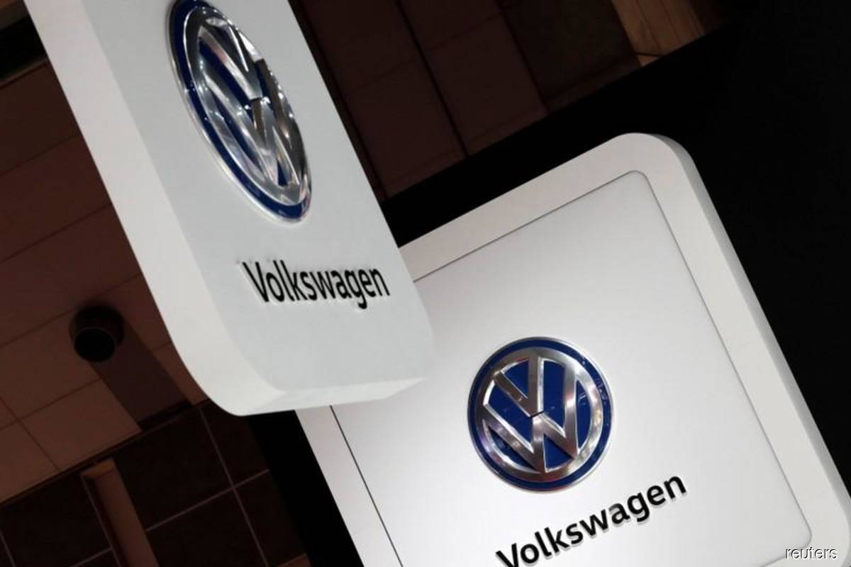 VW CEO puts Audi at centre of taking on Tesla with EVs, software