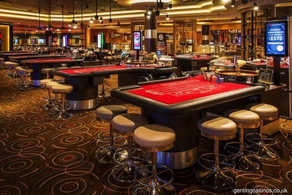 Genting UK casino robbed of five-figure sum of money, casino chips by knife-wielding man