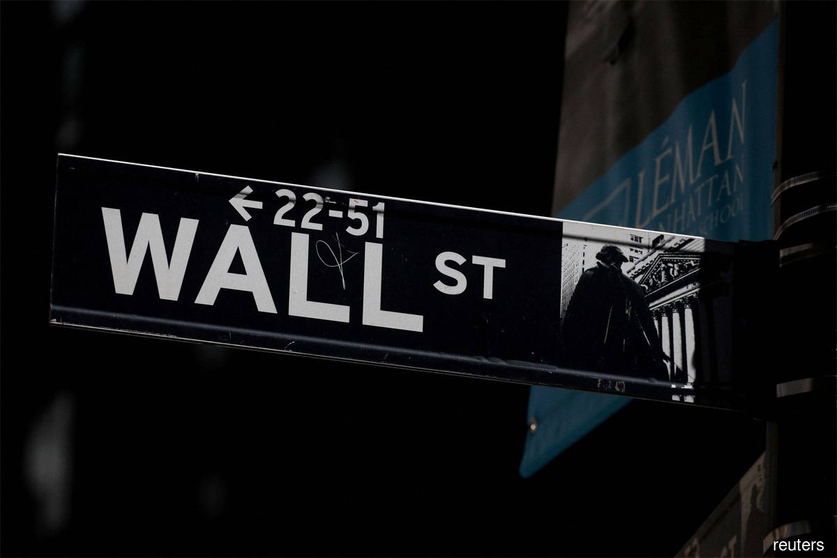 Wall St ends up as data suggests inflation may be on downward trend