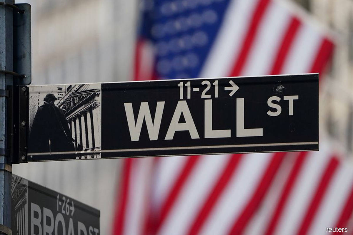 Wall Street ends sharply higher as investors eye inflation data