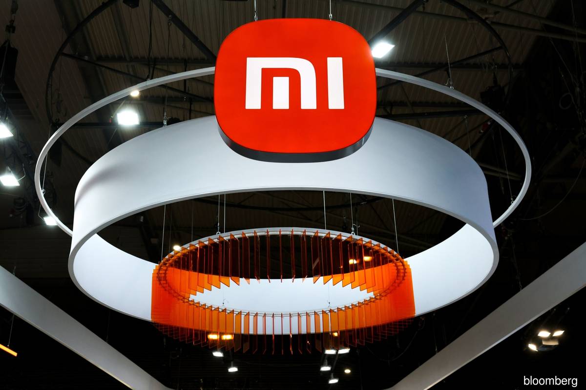 Xiaomi revenue dives 19% after Chinese mobile gloom deepens