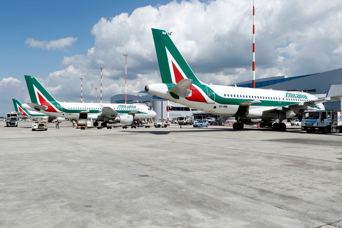 Alitalia dies after 75 turbulent years, hands over to ITA