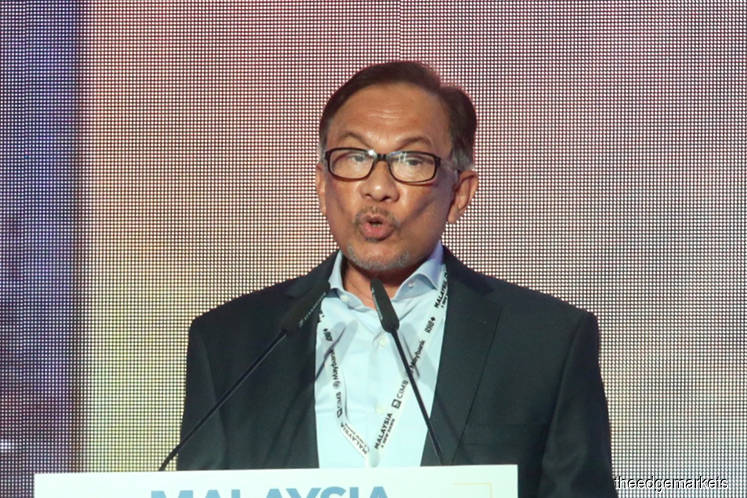 Anwar says Azmin remarks have to be viewed in context, no change in succession plans