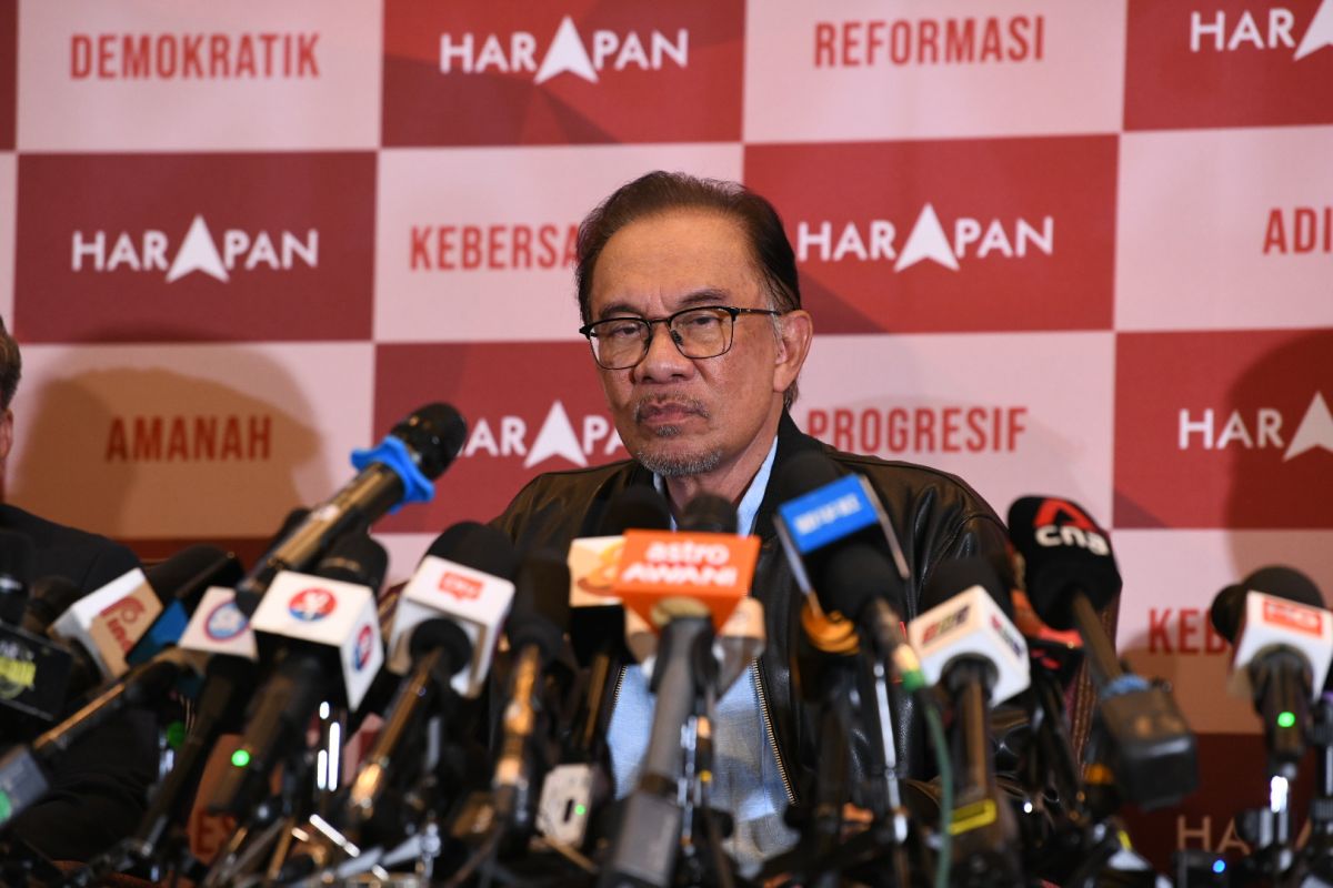 PM Anwar announces Monday as public holiday