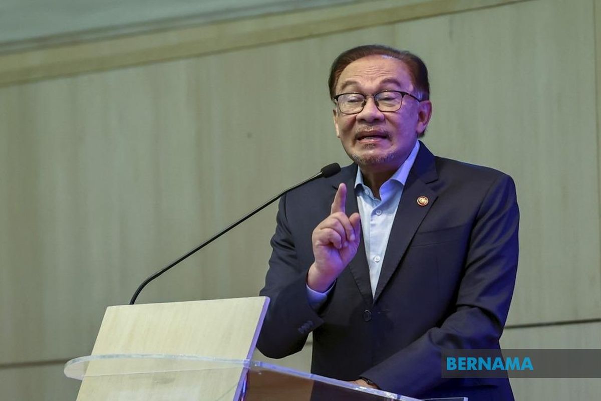 Anwar, Wakil Presiden Indonesia menyampaikan pidato utama pada Makan Malam Forum Bisnis Islam Global 2023