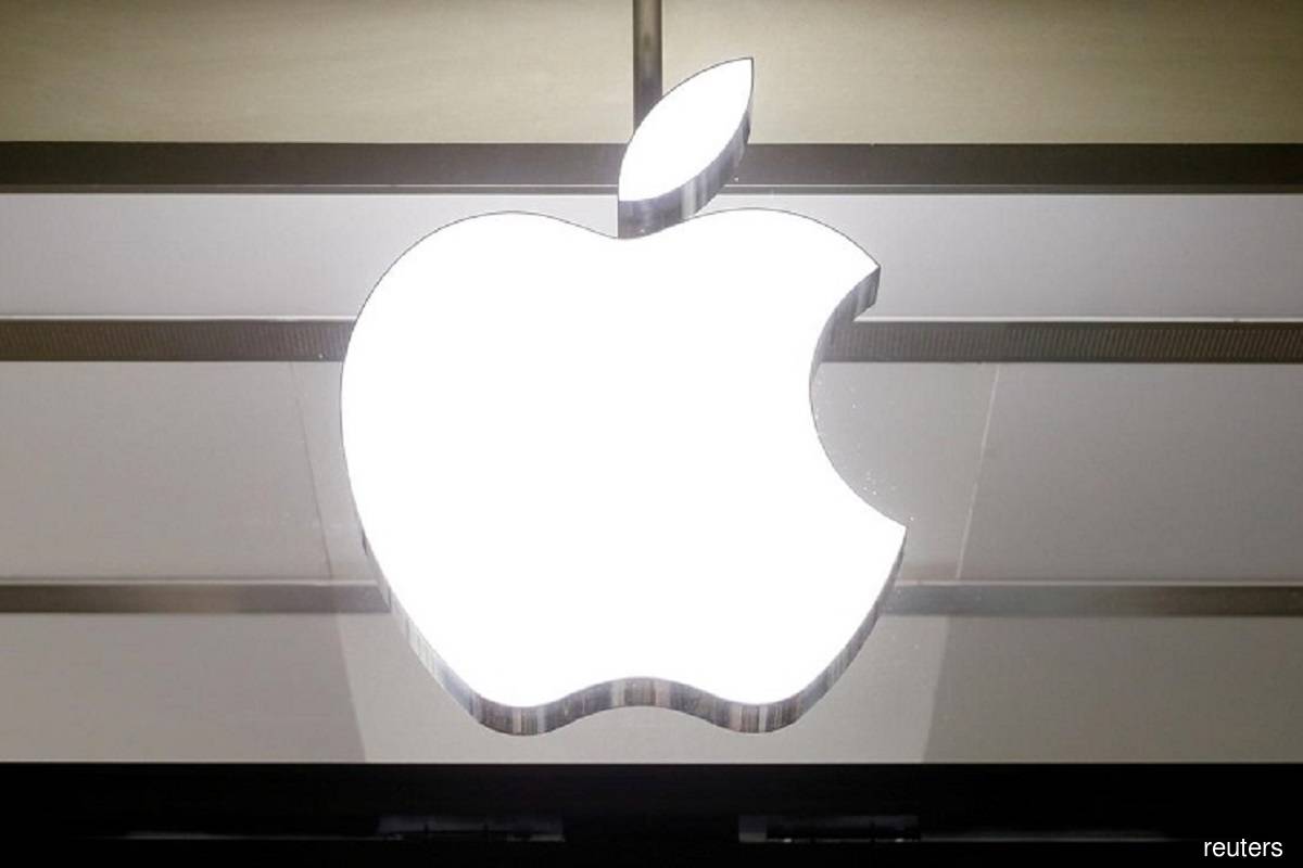 Apple stock surge raises stakes as earnings loom