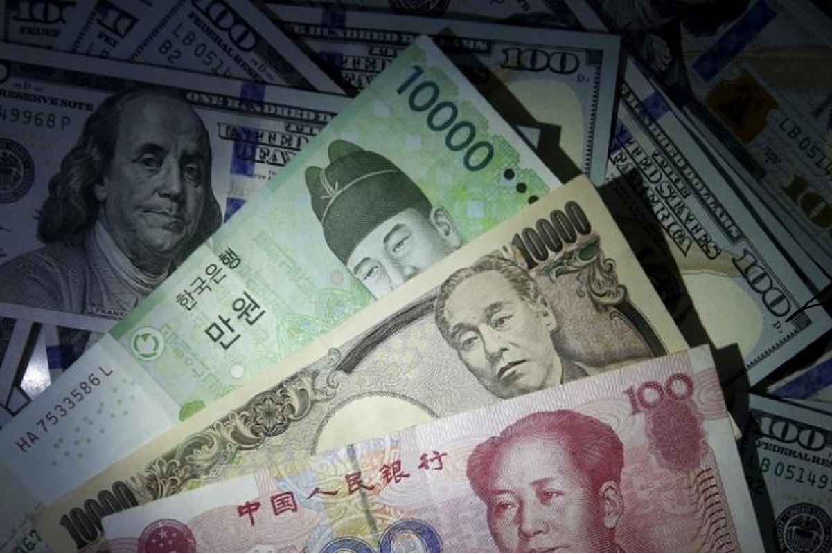 Asian currencies advance as US dollar retreats; South Korea shares rebound