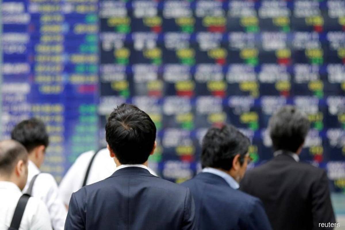 Asia stocks stifled by inflation, China concerns