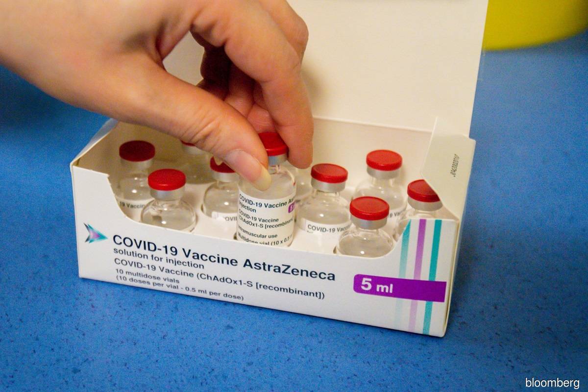 South Korea To Extend Use Of Astrazeneca Covid 19 Vaccine To People Aged Over 65 Years The Edge Markets