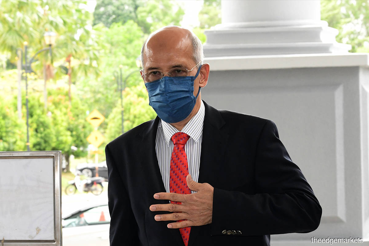 Mohd Bakke (pictured) says he used Jho Low's handphone to speak to Najib in 2009. (Photo by The Edge)