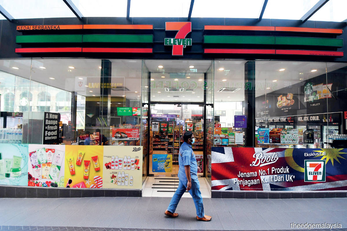 7-Café扩张成本影响 大马7-11第3季利润暴跌80% – The Edge Malaysia