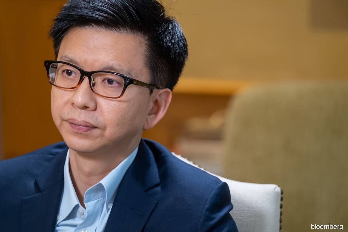 Cathay CEO Ronald Lam