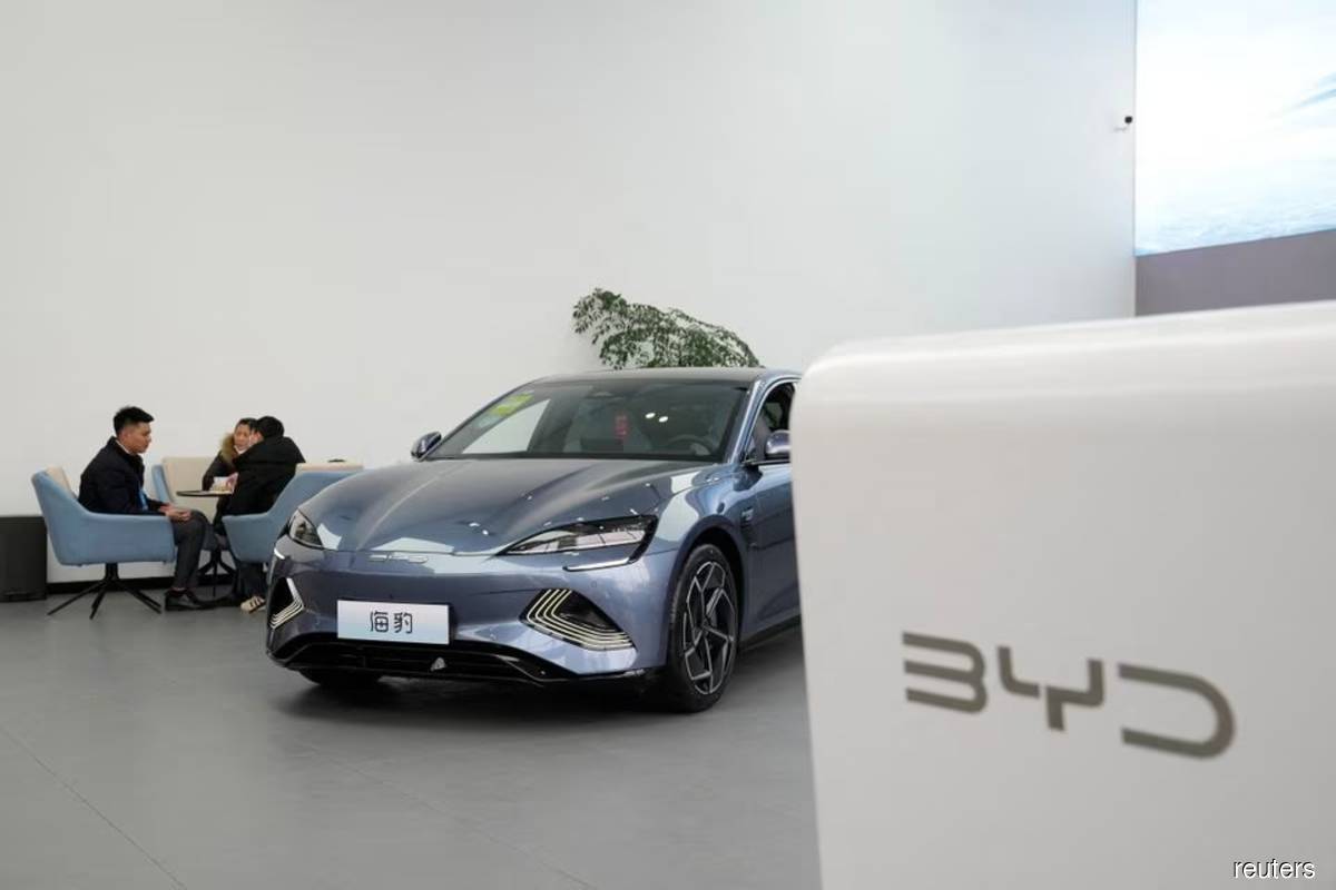 BYD’s net income jumps more than 400% on EV sales surge