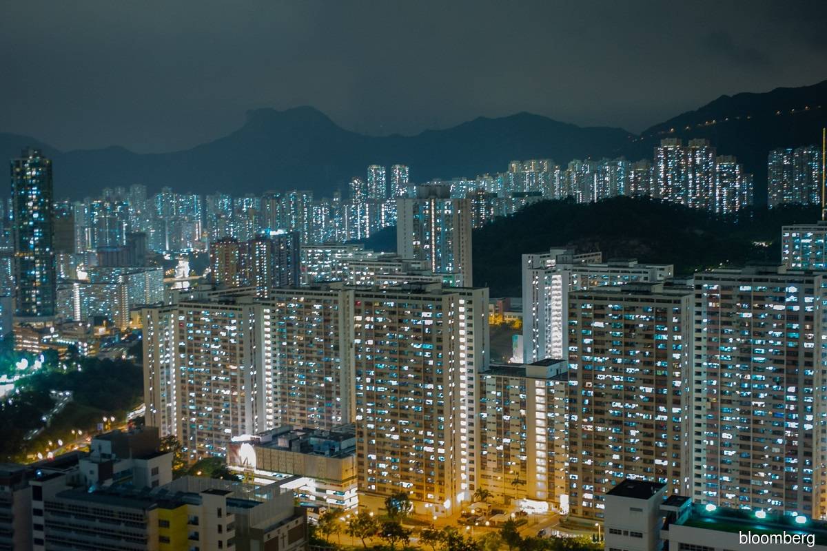 Hong Kong home prices could fall 10% in 2H after HSBC, StanChart hike rates