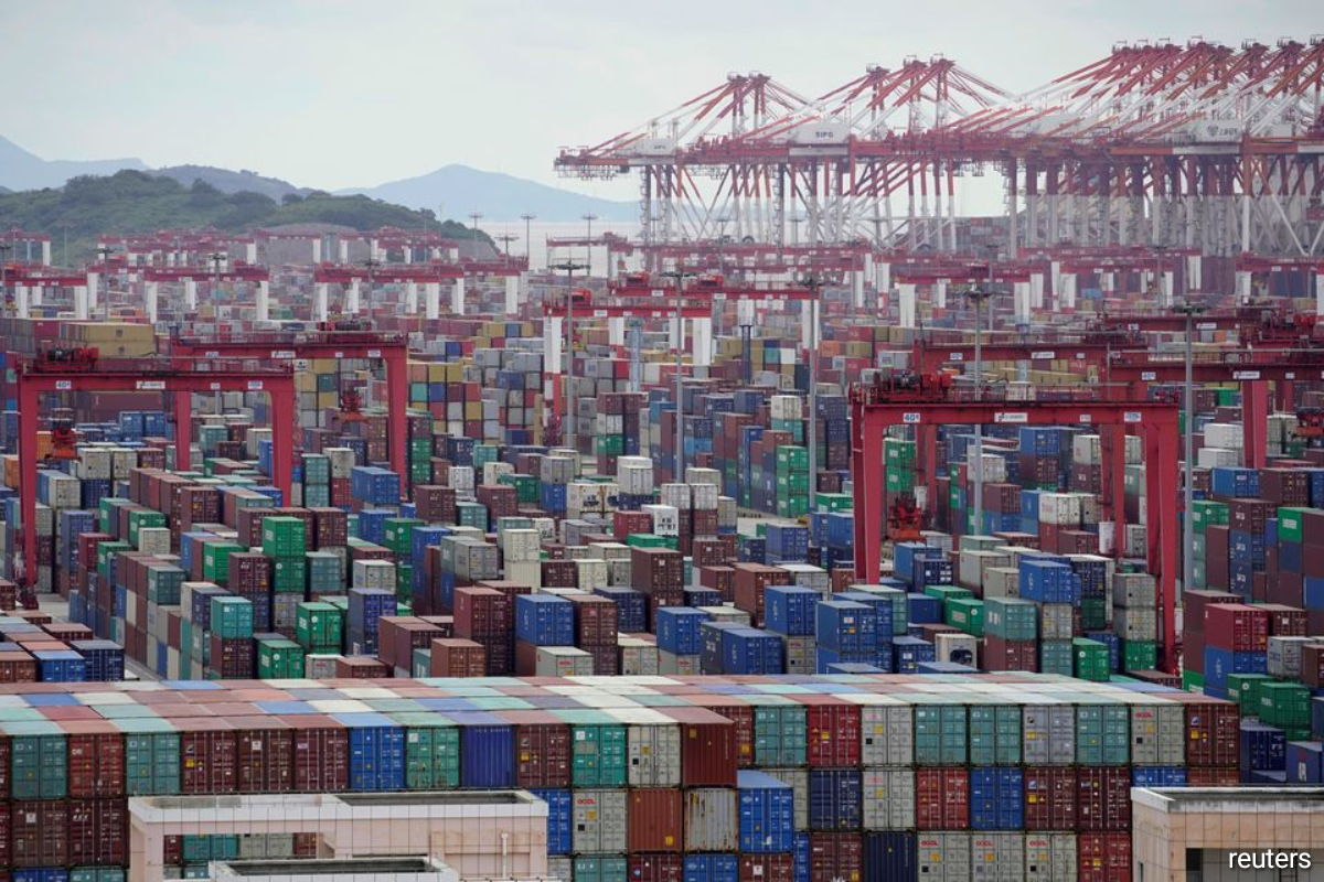 China’s exports and imports hit new records on strong demand