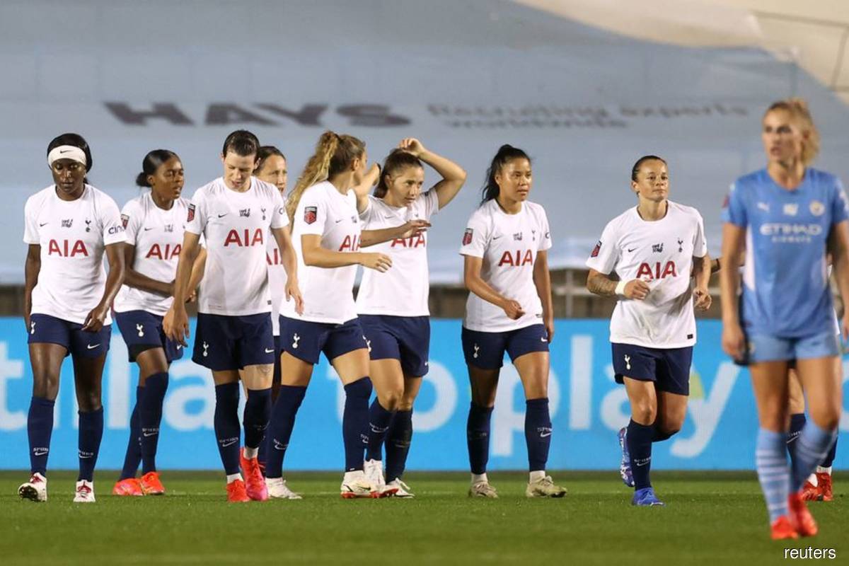 Chelsea, Brighton and Arsenal win big as Spurs beat Man City in WSL