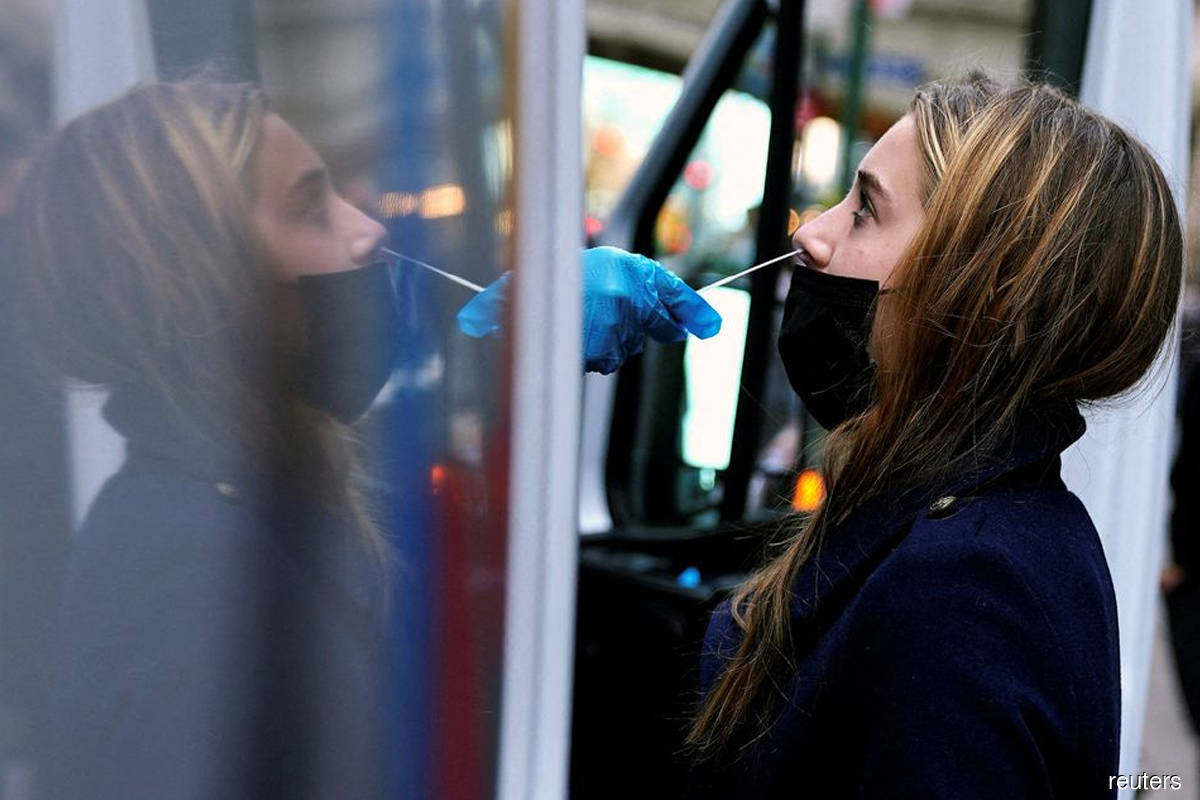 Now-dominant Omicron variant drives surge in Covid-19 cases across US