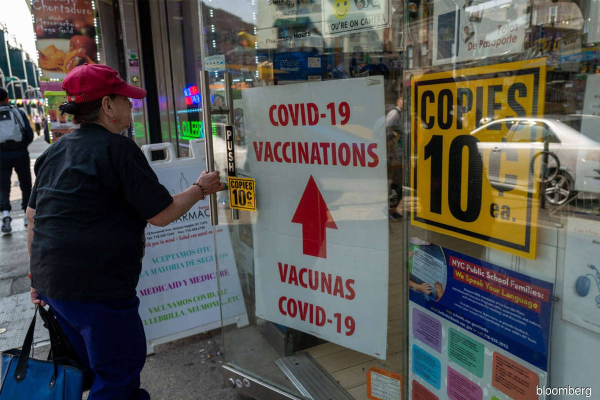 Covid kills one person every four minutes as vaccine rates fall