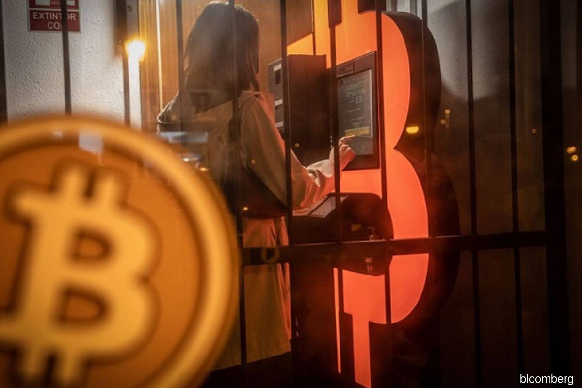 Bruised bitcoin due relief after crypto wipeout, charts show
