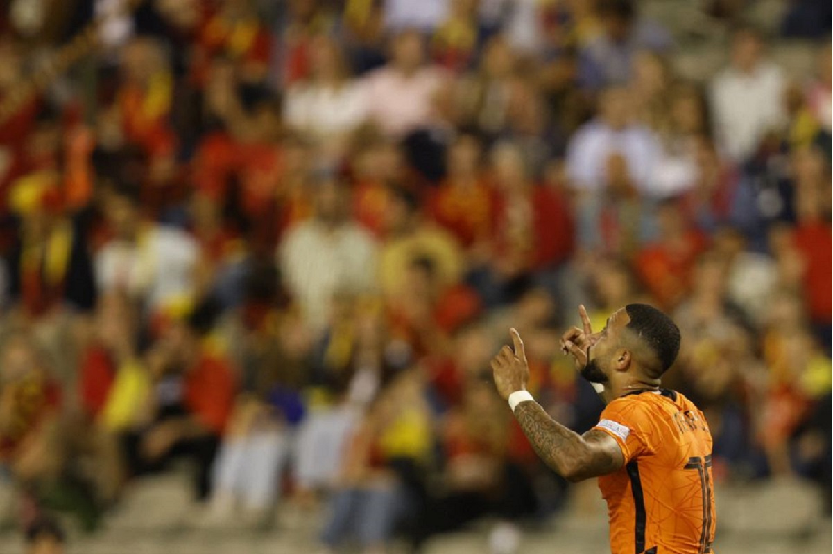 Depay double sees Dutch hand out four-goal thumping to hosts Belgium