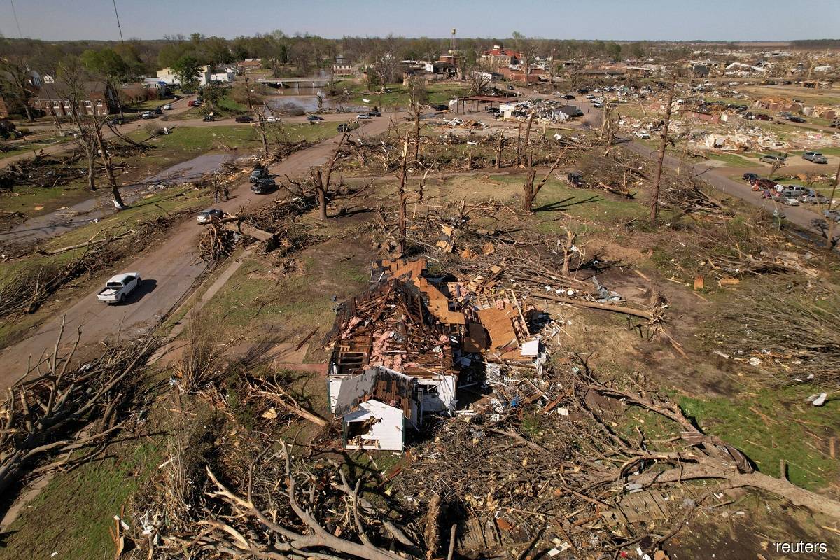 More than two dozen dead after tornado tears across Mississippi