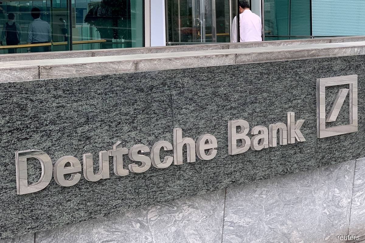 Deutsche Bank AGM shouldn’t absolve leaders, advisor says