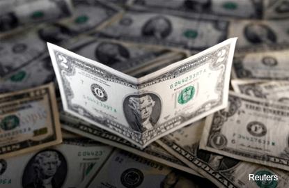 Dollar loses altitude, sterling braces for May day