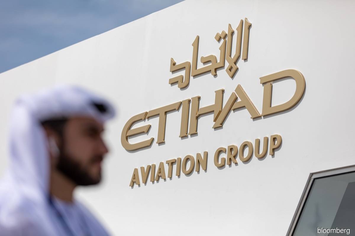Abu Dhabi's Etihad to make face masks for staff, health professionals