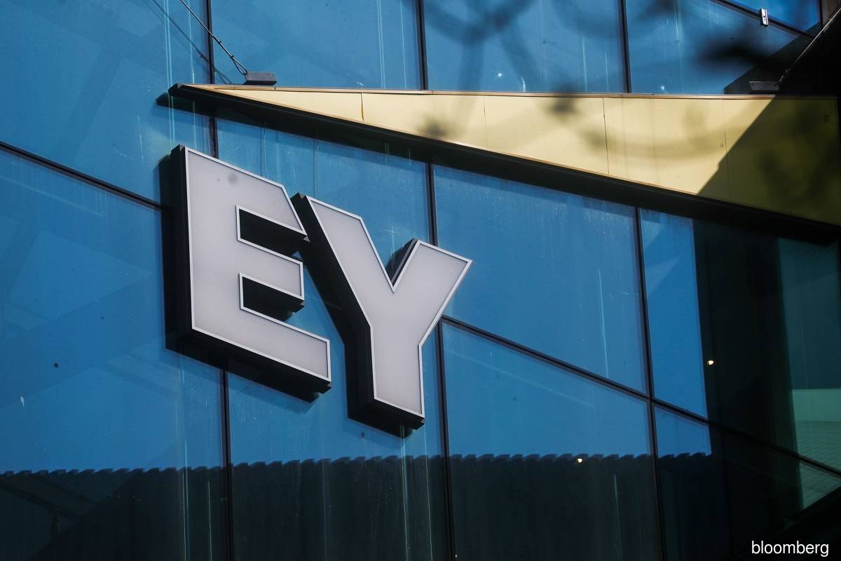 EY says in early stages of evaluation for separation of audit and consulting