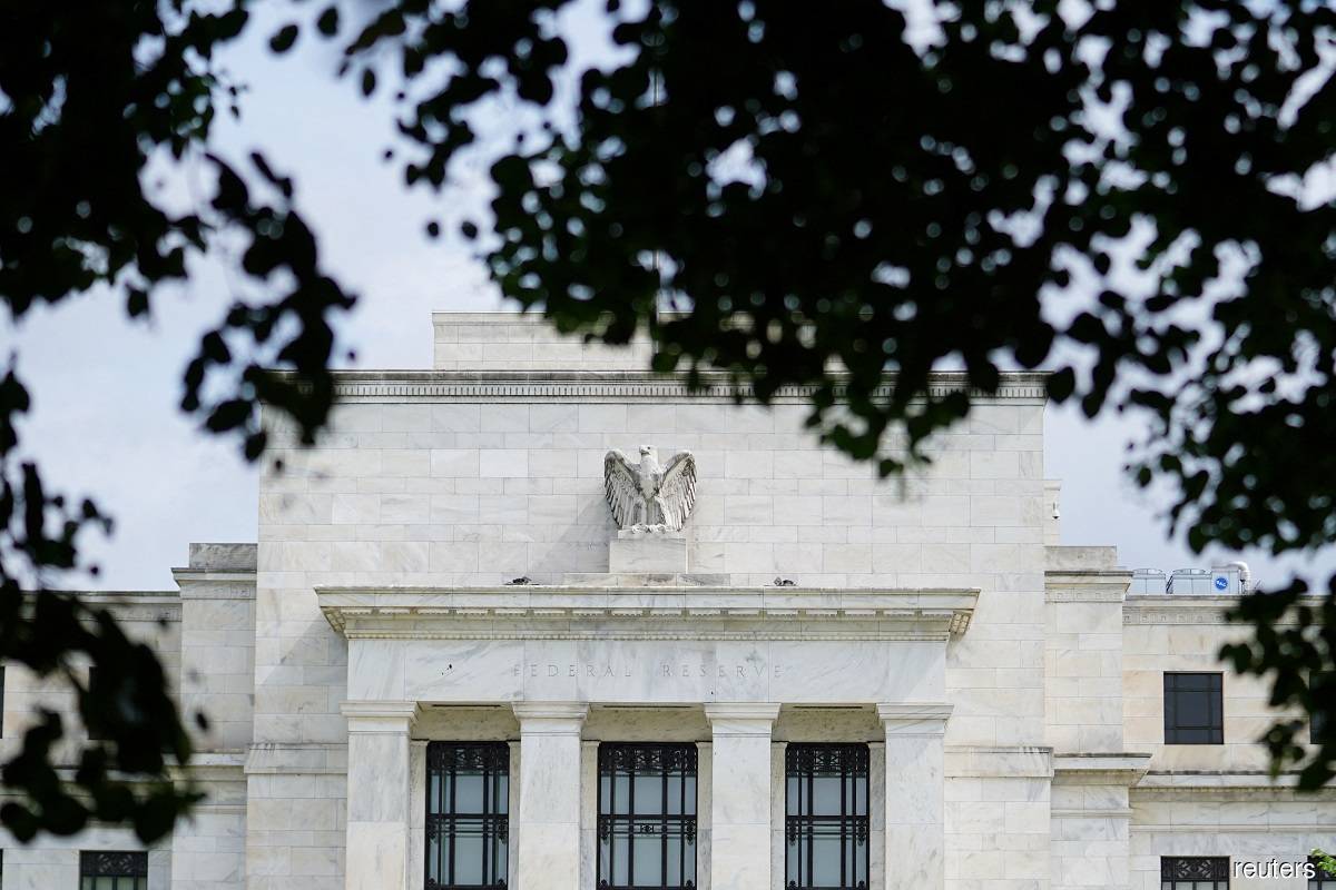 Fed minutes to offer hints on ‘awkward’ pause-and-hike message