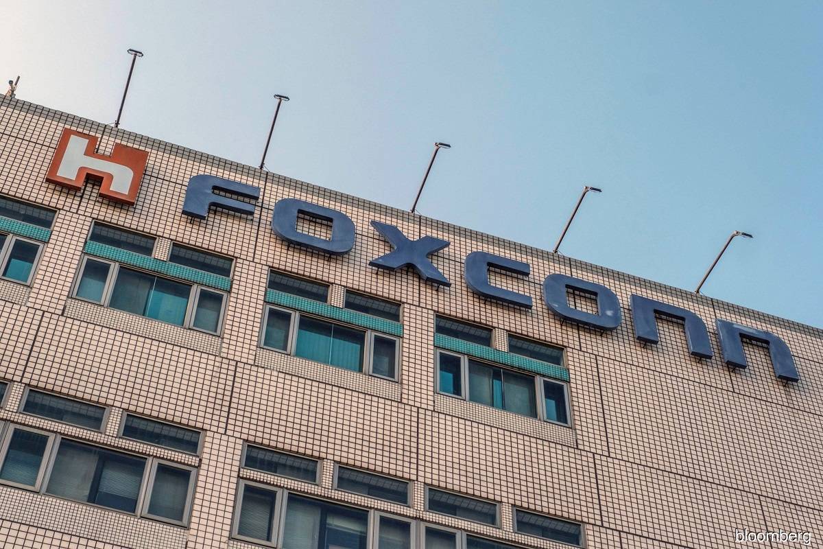 Apple supplier Foxconn 'cautiously optimistic' about 4Q outlook