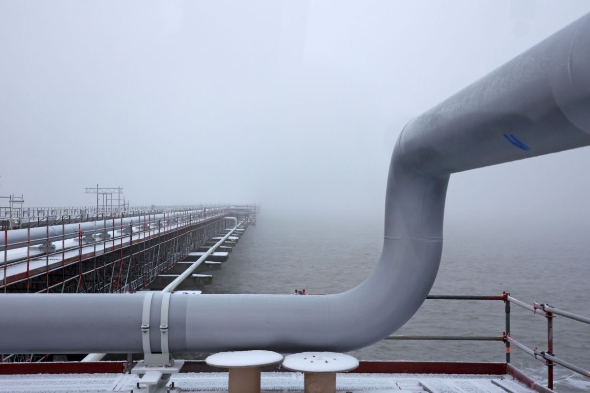 Fear Of Global Gas Crisis Eased By Warm Start To Winter   Gas Pipeline 